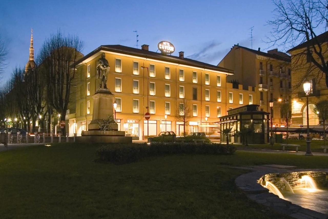 Hotel Cavour Novara Exterior photo